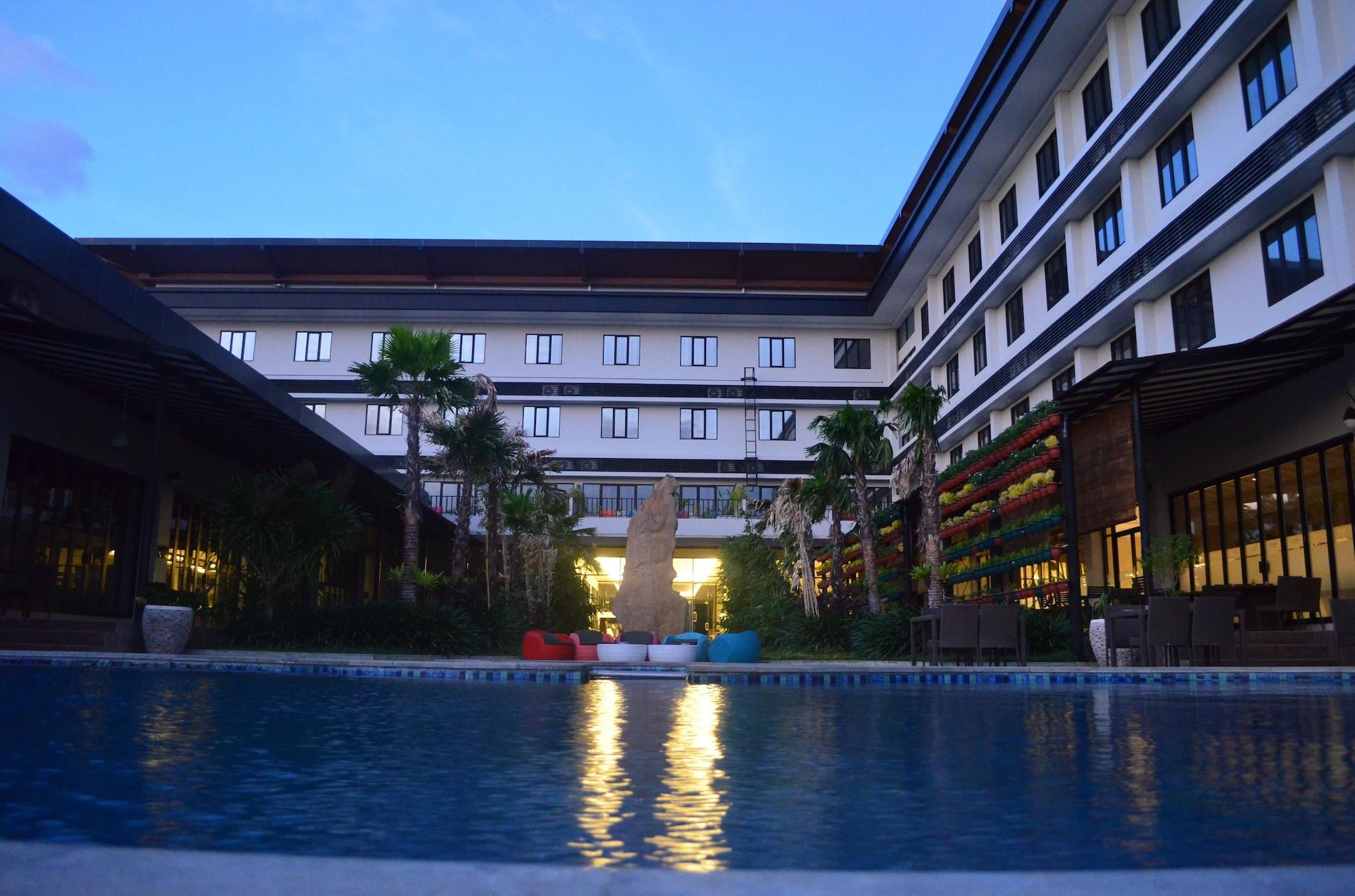 Hotel Neo Eltari Kupang By Aston Exterior foto